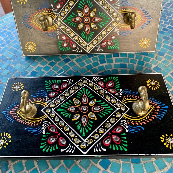 Antique Bronze Hooks Boho Gypsy Wall Plaque Hanger - Picture 2 of 9